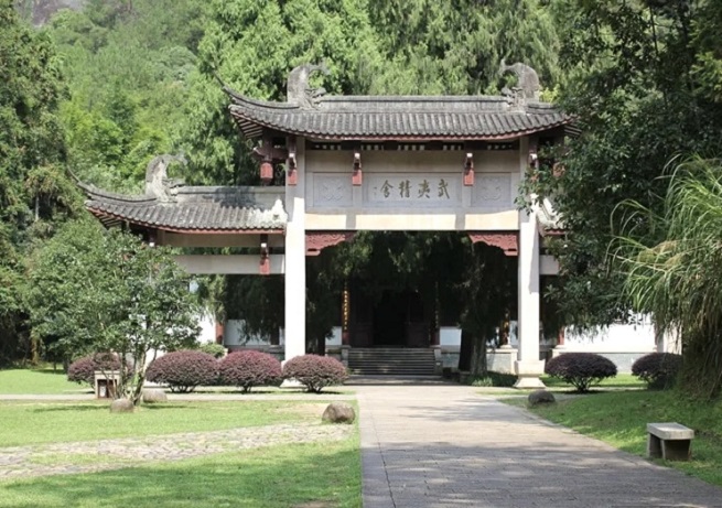 176689622932885.jpg 微信图片_20251228122836_454_8.jpg